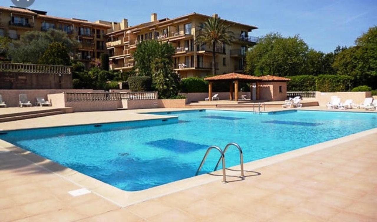Appartement Spacieux Avec Jardin Coeur De St Tropez 圣特罗佩 外观 照片