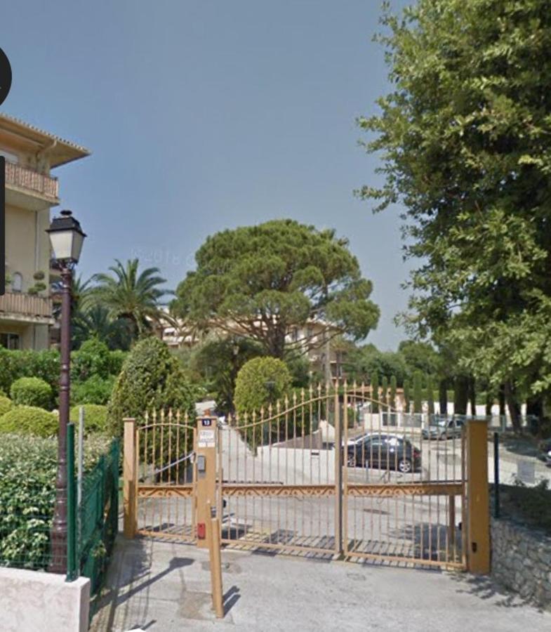 Appartement Spacieux Avec Jardin Coeur De St Tropez 圣特罗佩 外观 照片